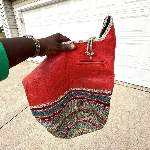 NOT AVAILABLE.  ‎ THE SAK BACK TO BALI HOBO IN CAYENNE SEMINYAK - Picture 8 of 12